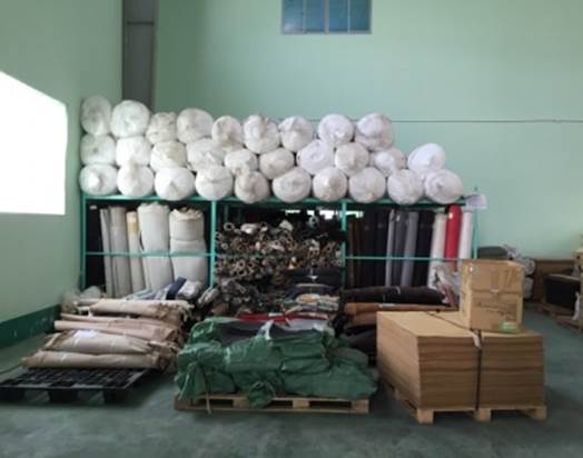 �y�z: wearhouse.jpg